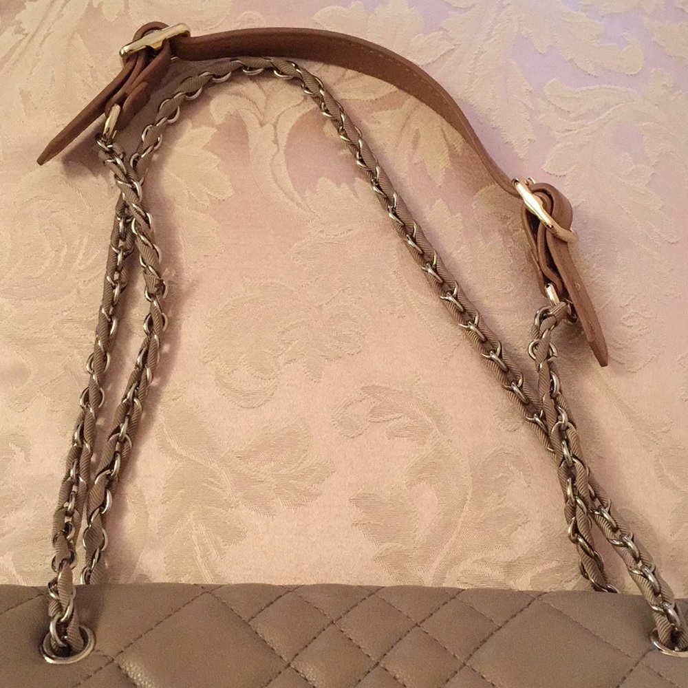 Beige charles keith shoulder bag - Picture 3 of 5